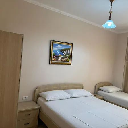 Penzion Sunny Jonufer Radhimë